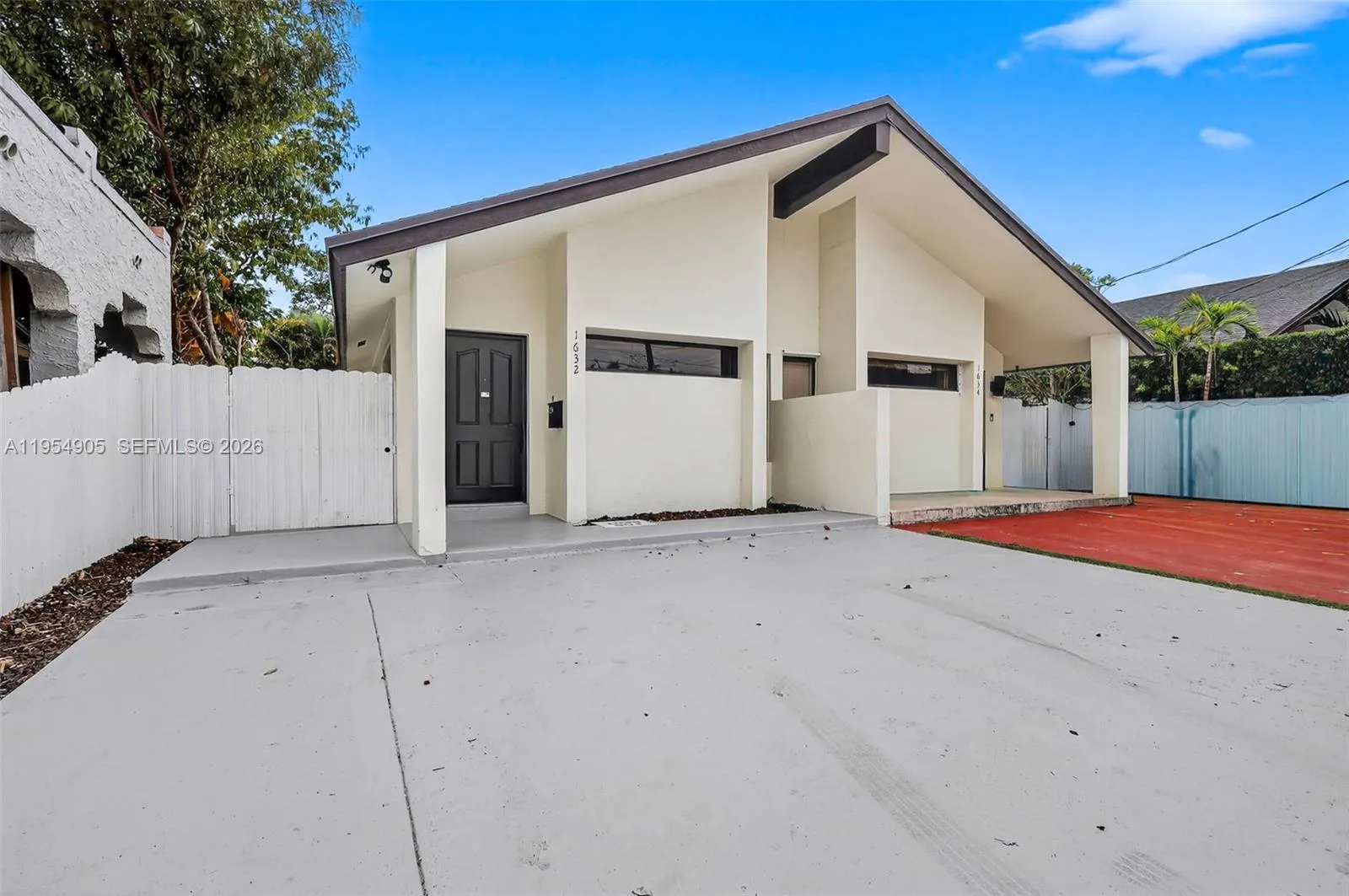 1632 Sw 19th Ter, Miami, Florida 33145, Miami, Florida 33145, 3 Bedrooms Bedrooms, ,2 BathroomsBathrooms,Residential Lease,For Rent,1632 Sw 19th Ter, Miami, Florida 33145,A11954905