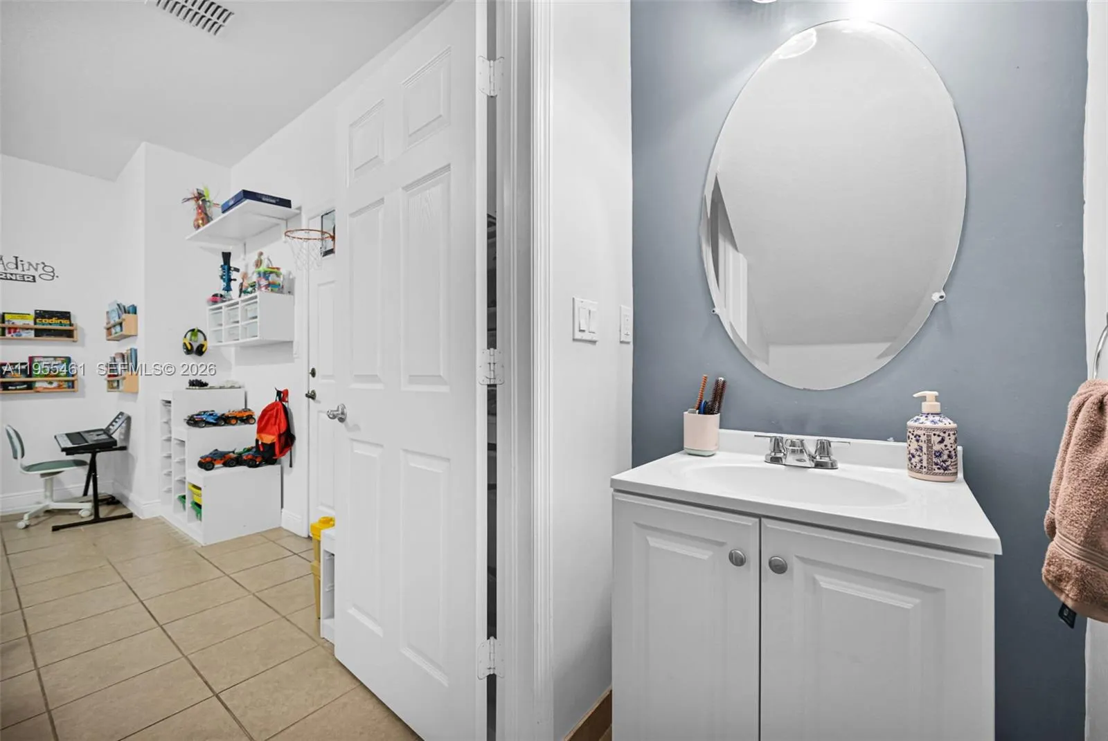 2666 Sw 118th Rd, Miramar, Florida 33025, Miramar, Florida 33025, 2 Bedrooms Bedrooms, ,2 BathroomsBathrooms,Residential,For Sale,2666 Sw 118th Rd, Miramar, Florida 33025,A11955461