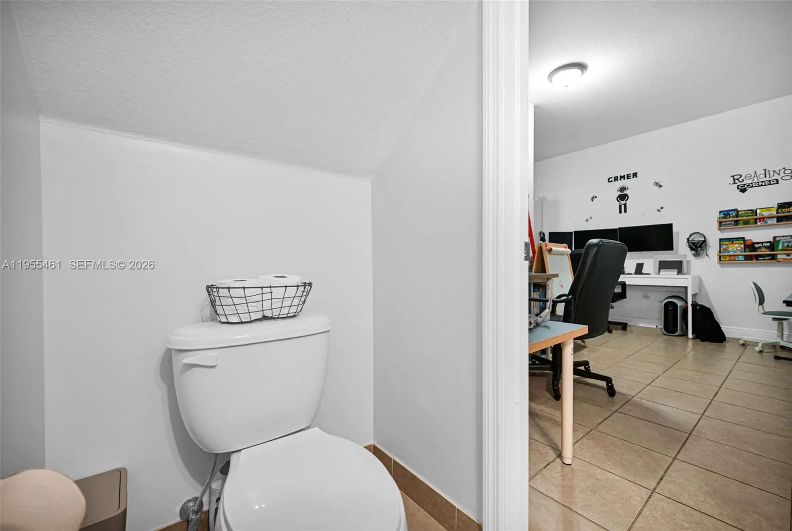 2666 Sw 118th Rd, Miramar, Florida 33025, Miramar, Florida 33025, 2 Bedrooms Bedrooms, ,2 BathroomsBathrooms,Residential,For Sale,2666 Sw 118th Rd, Miramar, Florida 33025,A11955461