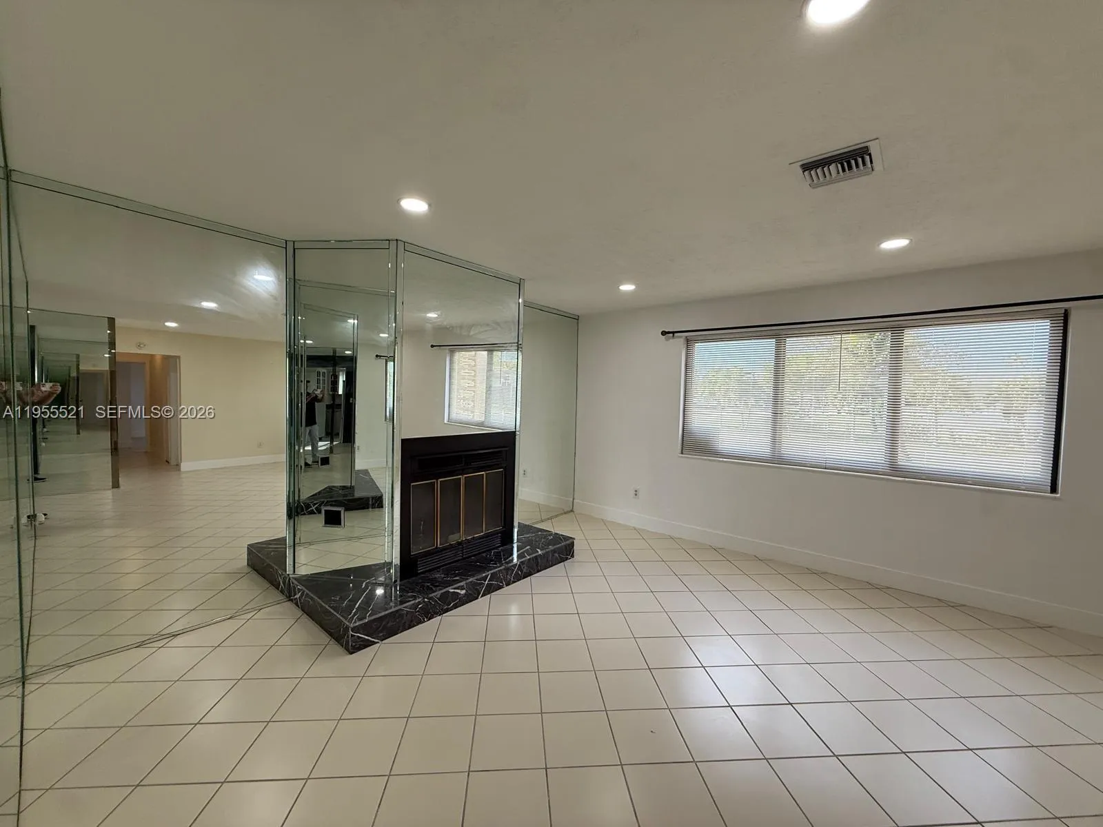 1270 North Dr, Miami, Florida 33179, Miami, Florida 33179, 5 Bedrooms Bedrooms, ,4 BathroomsBathrooms,Residential,For Sale,1270 North Dr, Miami, Florida 33179,A11955521