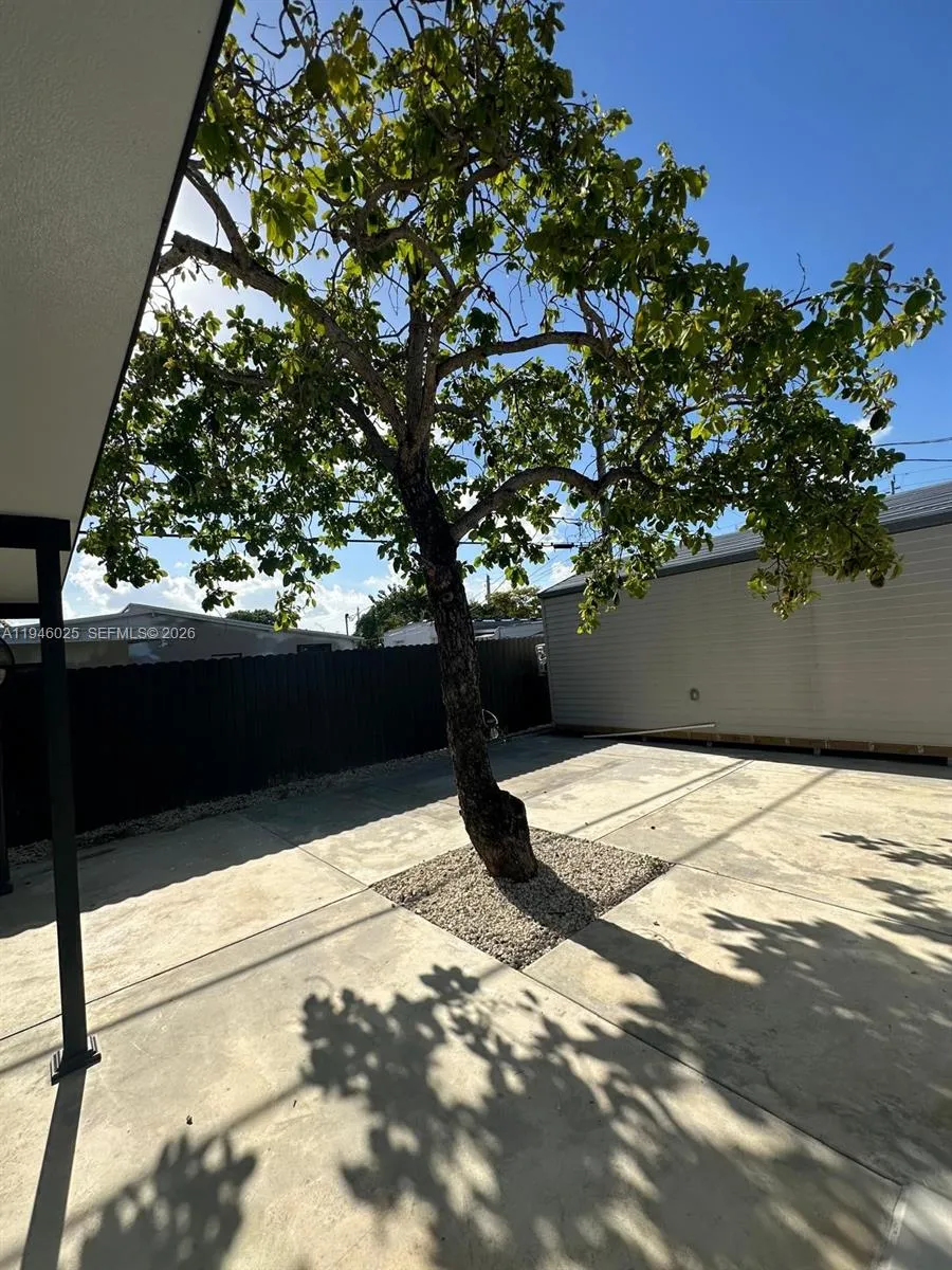 5150 E 9th Ln, Hialeah, Florida 33013, Hialeah, Florida 33013, 4 Bedrooms Bedrooms, ,3 BathroomsBathrooms,Residential,For Sale,5150 E 9th Ln, Hialeah, Florida 33013,A11946025