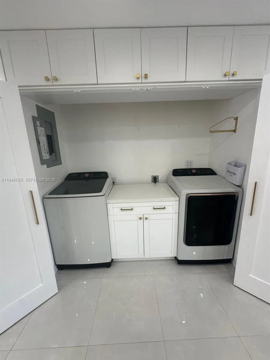 5150 E 9th Ln, Hialeah, Florida 33013, Hialeah, Florida 33013, 4 Bedrooms Bedrooms, ,3 BathroomsBathrooms,Residential,For Sale,5150 E 9th Ln, Hialeah, Florida 33013,A11946025