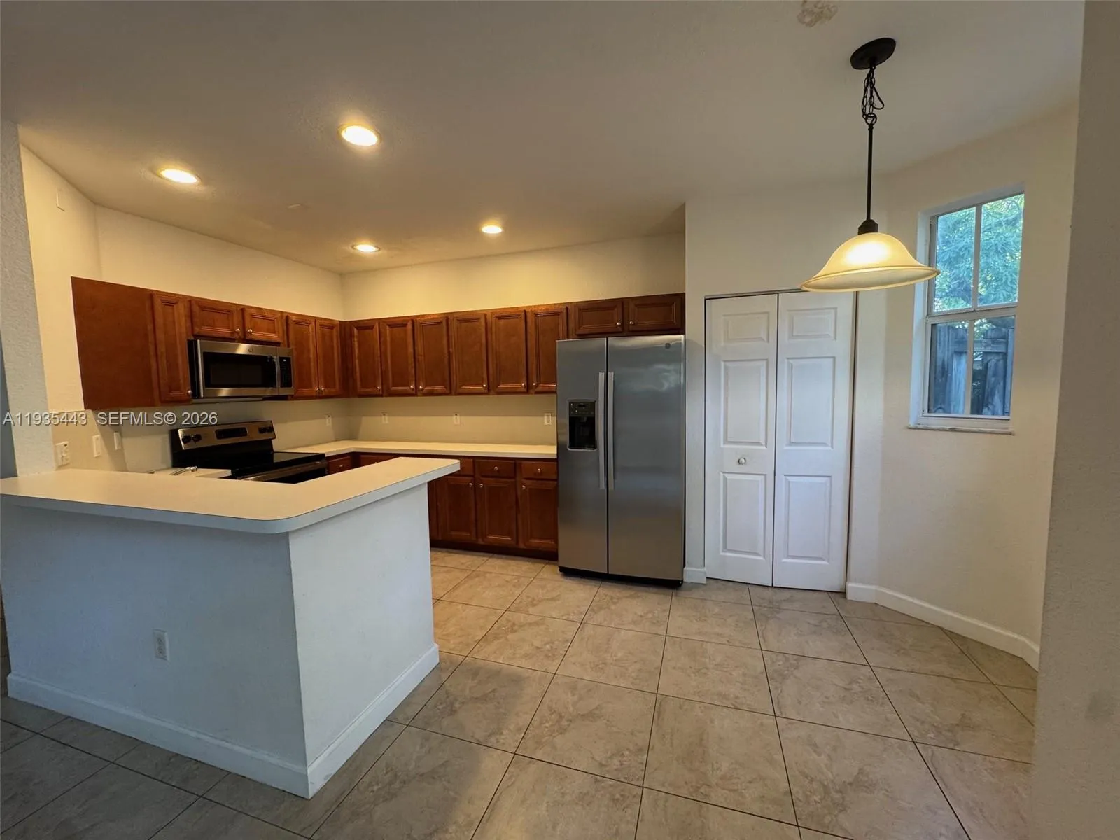 1027 Ne 207th St 1027, Miami, Florida 33179, Miami, Florida 33179, 3 Bedrooms Bedrooms, ,2 BathroomsBathrooms,Residential,For Sale,1027 Ne 207th St 1027, Miami, Florida 33179,A11935443