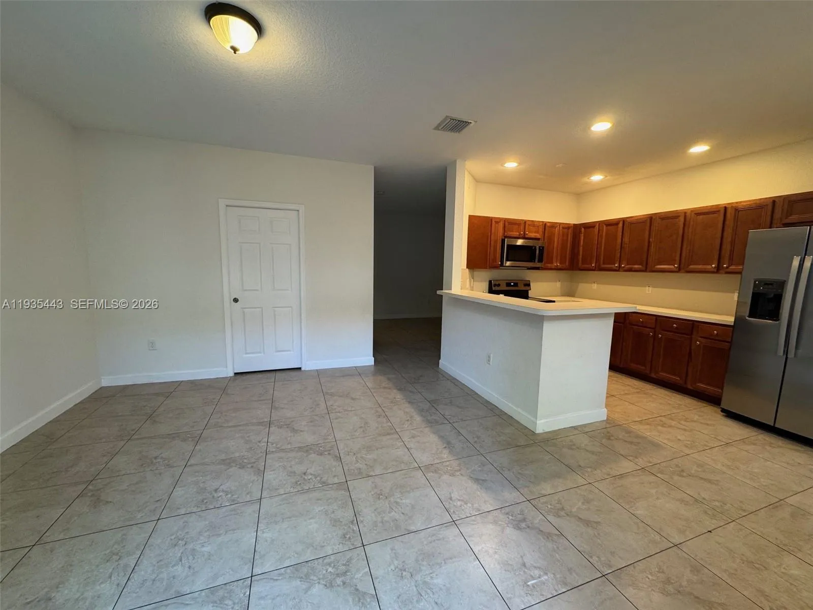 1027 Ne 207th St 1027, Miami, Florida 33179, Miami, Florida 33179, 3 Bedrooms Bedrooms, ,2 BathroomsBathrooms,Residential,For Sale,1027 Ne 207th St 1027, Miami, Florida 33179,A11935443