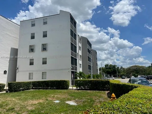 14165 Sw 87th St D202, Miami, Florida 33183, Miami, Florida 33183, 4 Bedrooms Bedrooms, ,2 BathroomsBathrooms,Residential Lease,For Rent,14165 Sw 87th St D202, Miami, Florida 33183,A11955330 14165 Sw 87th St D202, Miami, Florida 33183, Miami, Florida 33183, 4 Bedrooms Bedrooms, ,2 BathroomsBathrooms,Residential Lease,For Rent,14165 Sw 87th St D202, Miami, Florida 33183,A11955330
