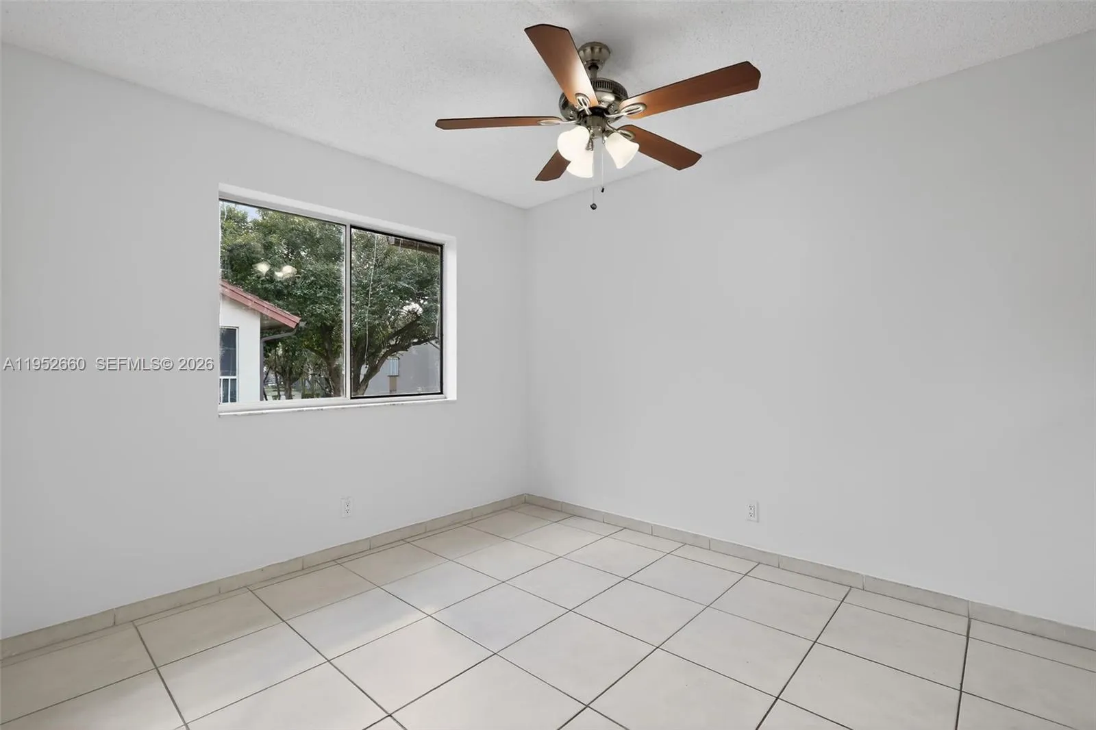 13856 Sw 93rd Ln 13856, Miami, Florida 33186, Miami, Florida 33186, 1 Bedroom Bedrooms, ,1 BathroomBathrooms,Residential,For Sale,13856 Sw 93rd Ln 13856, Miami, Florida 33186,A11952660