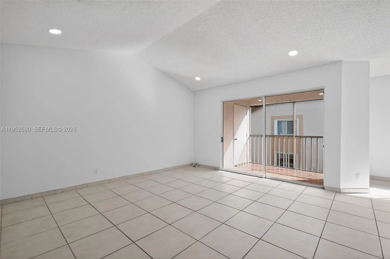 13856 Sw 93rd Ln 13856, Miami, Florida 33186, Miami, Florida 33186, 1 Bedroom Bedrooms, ,1 BathroomBathrooms,Residential,For Sale,13856 Sw 93rd Ln 13856, Miami, Florida 33186,A11952660