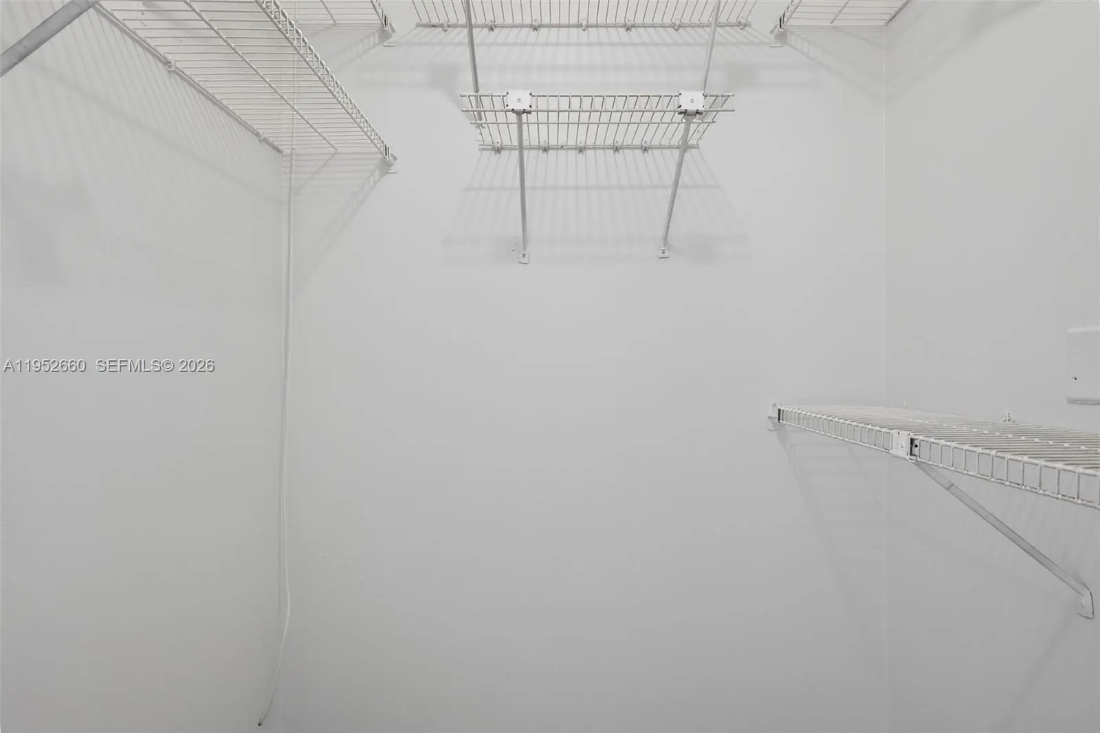 13856 Sw 93rd Ln 13856, Miami, Florida 33186, Miami, Florida 33186, 1 Bedroom Bedrooms, ,1 BathroomBathrooms,Residential,For Sale,13856 Sw 93rd Ln 13856, Miami, Florida 33186,A11952660