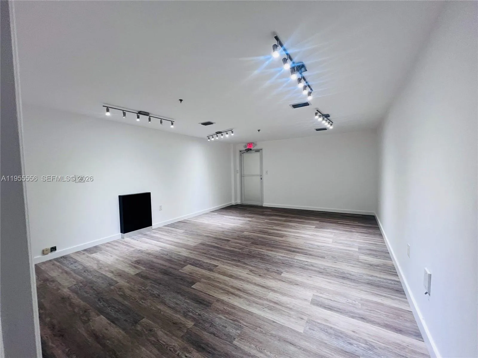 7500 Nw 25th St 256, Miami, Florida 33122, Miami, Florida 33122, ,Commercial Sale,For Sale,7500 Nw 25th St 256, Miami, Florida 33122,A11955556