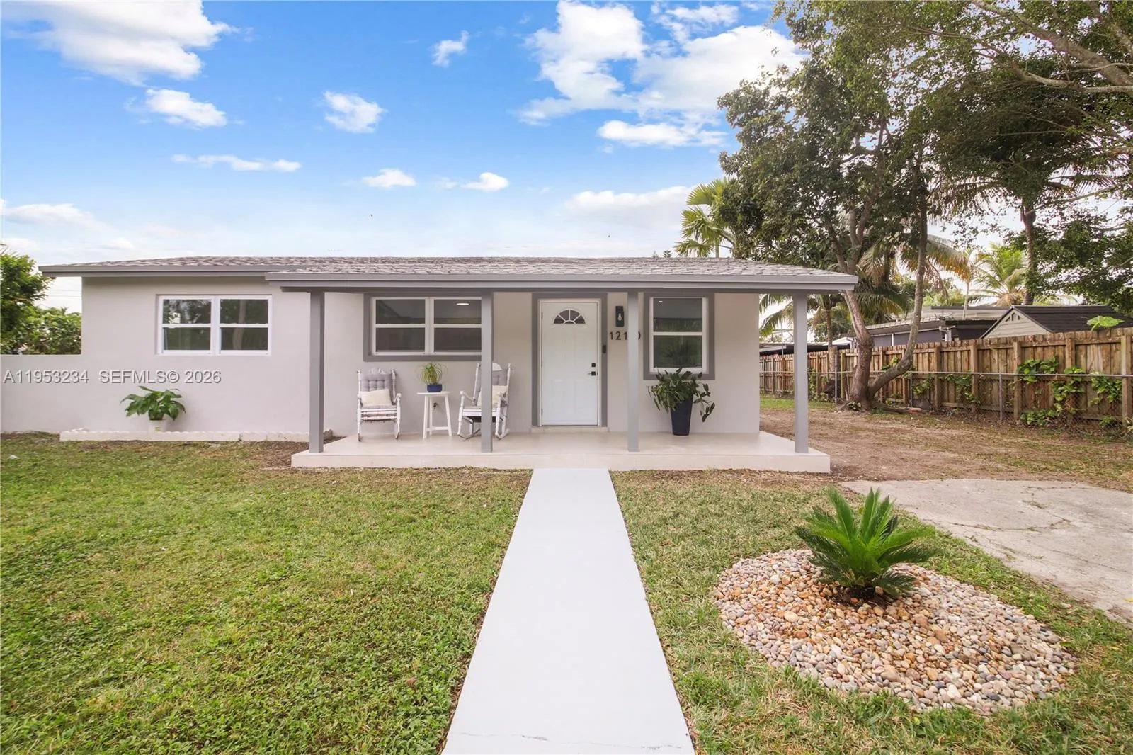 12110 Sw 168th St, Miami, Florida 33177, Miami, Florida 33177, 3 Bedrooms Bedrooms, ,2 BathroomsBathrooms,Residential,For Sale,12110 Sw 168th St, Miami, Florida 33177,A11953234