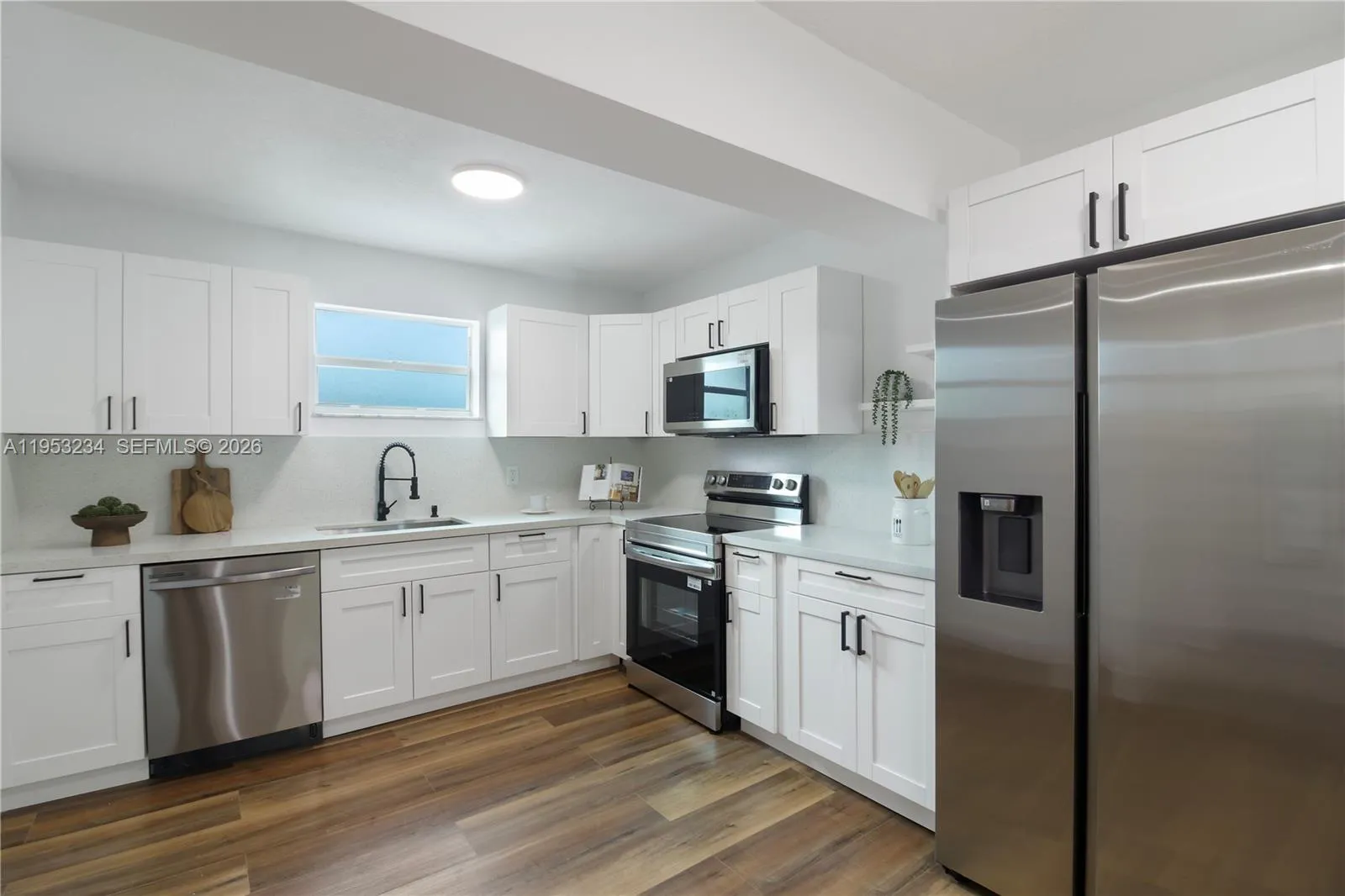 12110 Sw 168th St, Miami, Florida 33177, Miami, Florida 33177, 3 Bedrooms Bedrooms, ,2 BathroomsBathrooms,Residential,For Sale,12110 Sw 168th St, Miami, Florida 33177,A11953234