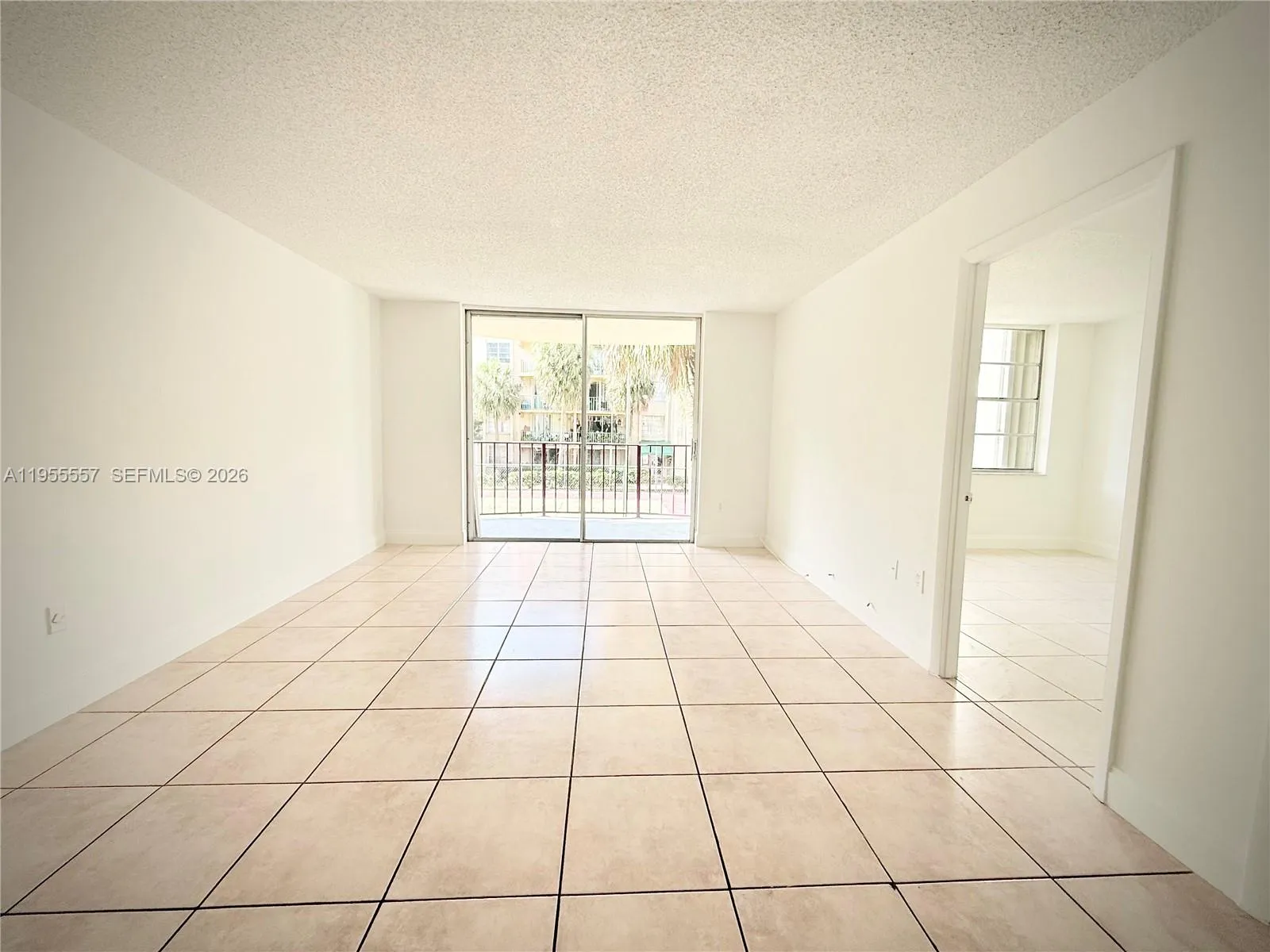 9310 Fontainebleau Blvd 203, Miami, Florida 33172, Miami, Florida 33172, 1 Bedroom Bedrooms, ,1 BathroomBathrooms,Residential,For Sale,9310 Fontainebleau Blvd 203, Miami, Florida 33172,A11955557