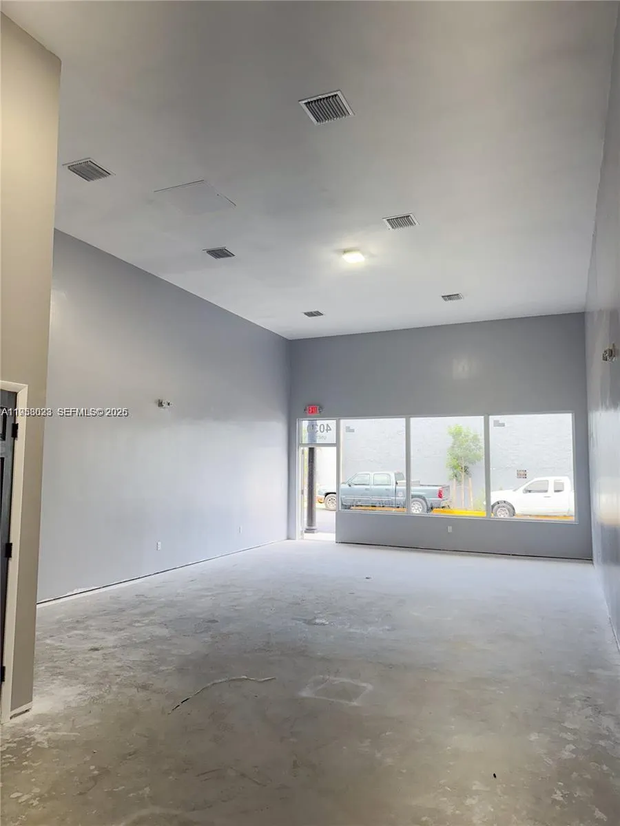 4030 Pembroke Rd, Hollywood, Florida 33021, Hollywood, Florida 33021, ,Commercial Sale,For Sale,4030 Pembroke Rd, Hollywood, Florida 33021,A11953023
