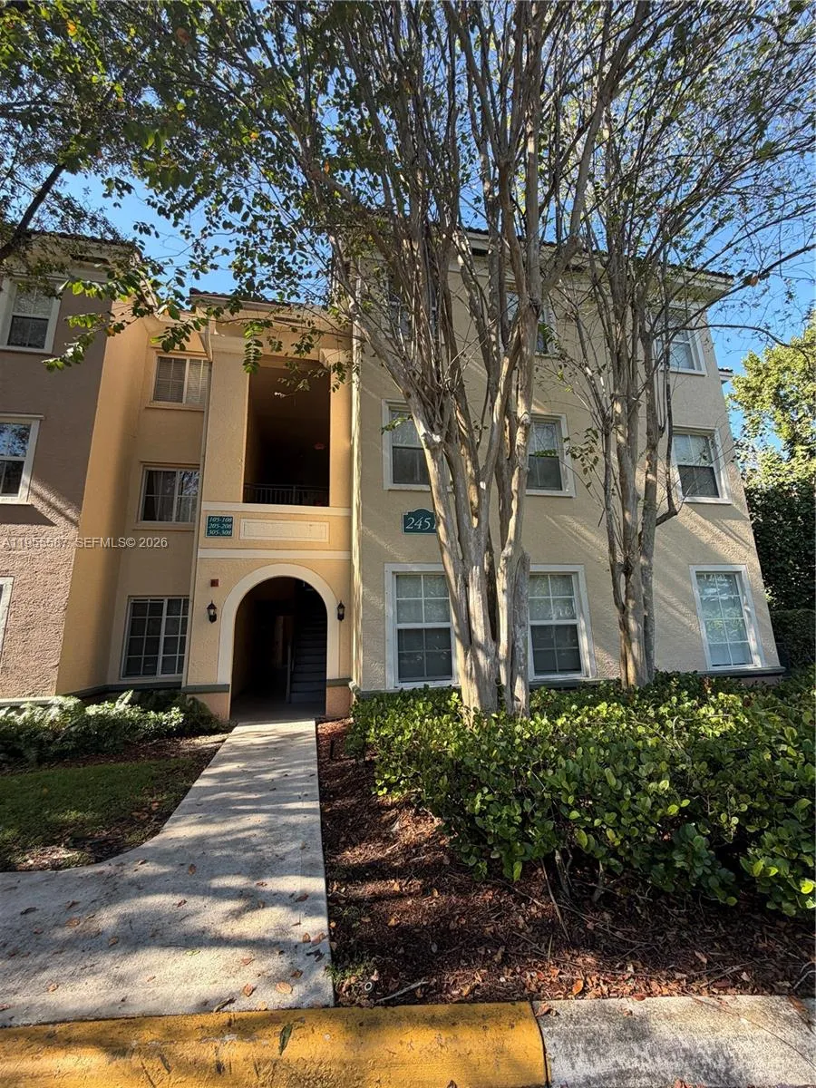 2451 Centergate Dr 106, Miramar, Florida 33025, Miramar, Florida 33025, 2 Bedrooms Bedrooms, ,2 BathroomsBathrooms,Residential Lease,For Rent,2451 Centergate Dr 106, Miramar, Florida 33025,A11955587