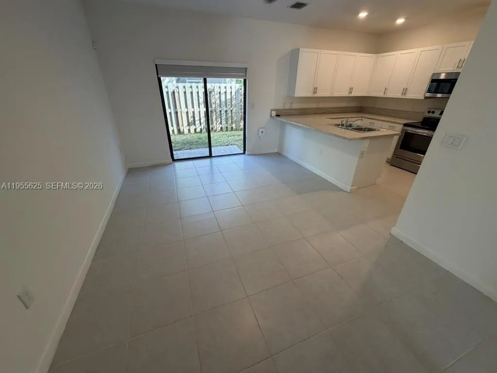 21001 Ne 8th Ave, Miami, Florida 33179, Miami, Florida 33179, 3 Bedrooms Bedrooms, ,3 BathroomsBathrooms,Residential Lease,For Rent,21001 Ne 8th Ave, Miami, Florida 33179,A11955625