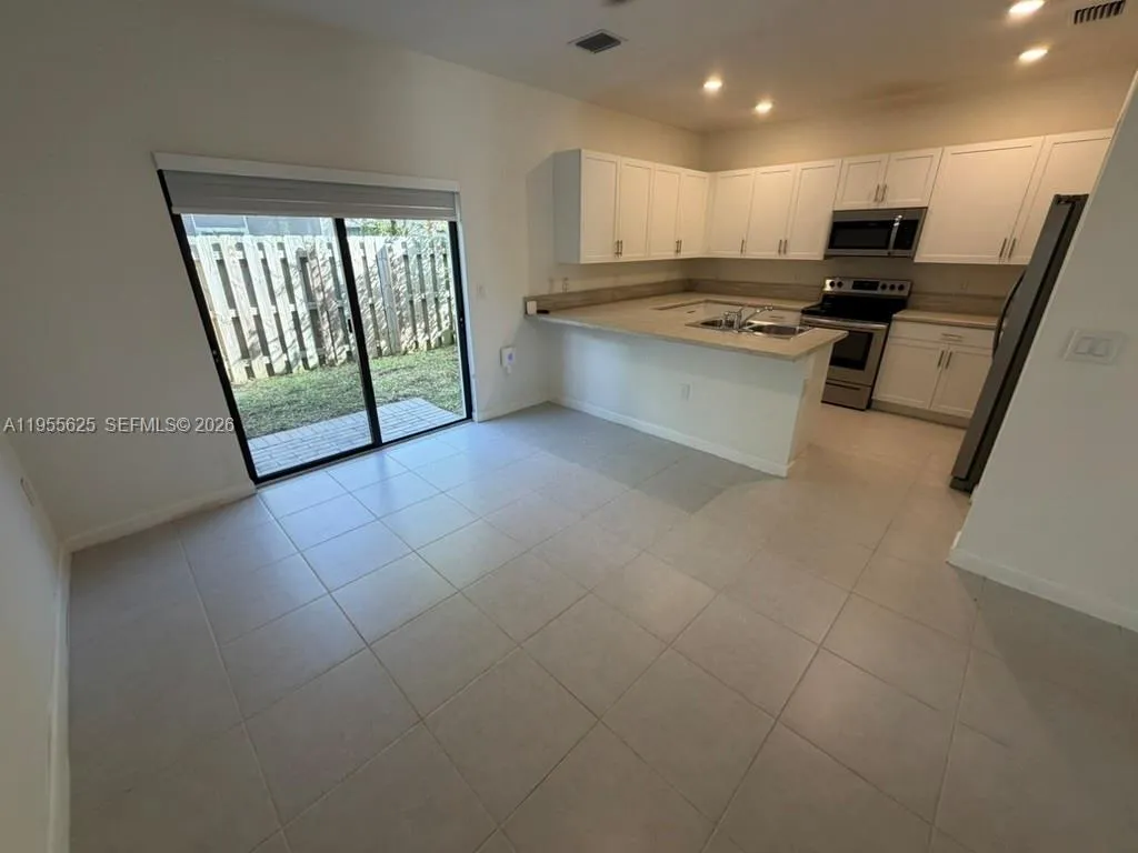 21001 Ne 8th Ave, Miami, Florida 33179, Miami, Florida 33179, 3 Bedrooms Bedrooms, ,3 BathroomsBathrooms,Residential Lease,For Rent,21001 Ne 8th Ave, Miami, Florida 33179,A11955625
