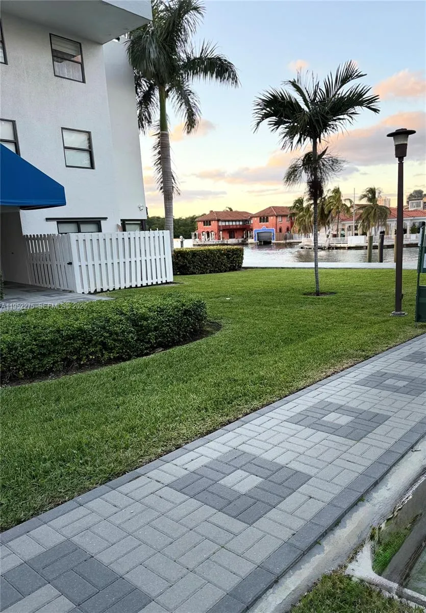 456 Poinciana Island Dr 1620, Sunny Isles Beach, F, Sunny Isles Beach, Florida 33160, 3 Bedrooms Bedrooms, ,2 BathroomsBathrooms,Residential,For Sale,456 Poinciana Island Dr 1620, Sunny Isles Beach, F,A11952275