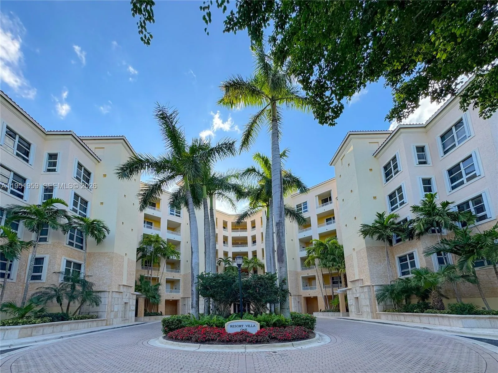 703 Crandon Blvd Ph-3, Key Biscayne, Florida 33149, Key Biscayne, Florida 33149, 3 Bedrooms Bedrooms, ,2 BathroomsBathrooms,Residential,For Sale,703 Crandon Blvd Ph-3, Key Biscayne, Florida 33149,A11951959