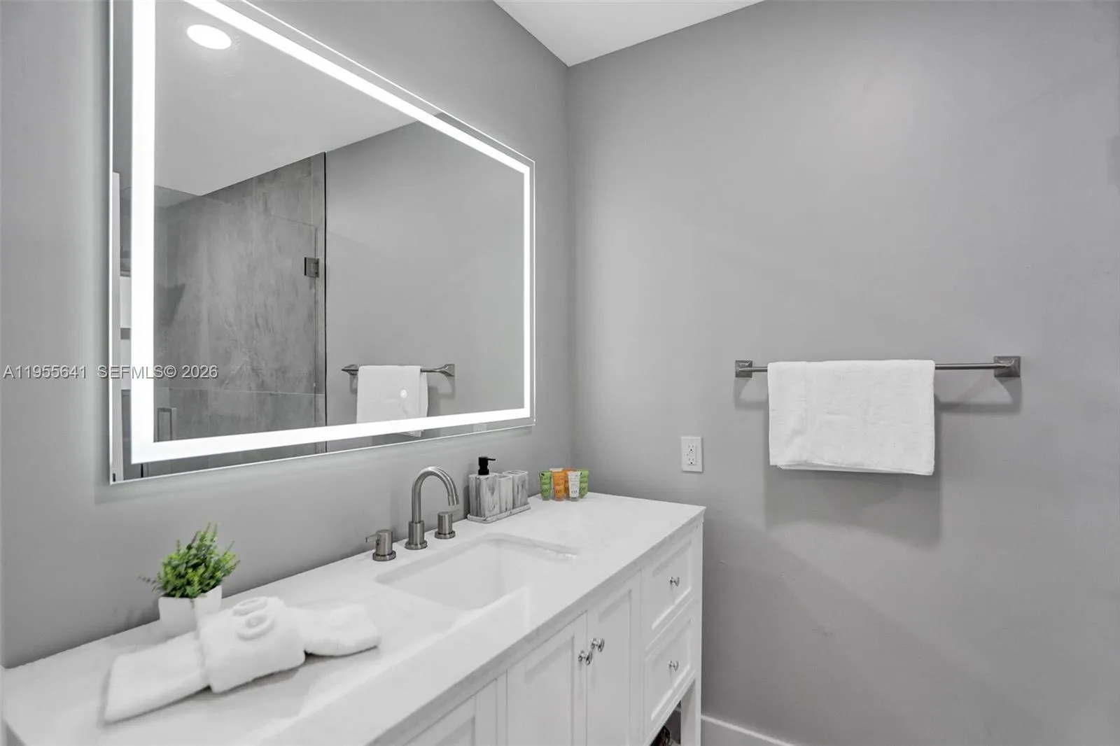 63 Se 5th Ave, Deerfield Beach, Florida 33441, Deerfield Beach, Florida 33441, 5 Bedrooms Bedrooms, ,4 BathroomsBathrooms,Residential,For Sale,63 Se 5th Ave, Deerfield Beach, Florida 33441,A11955641