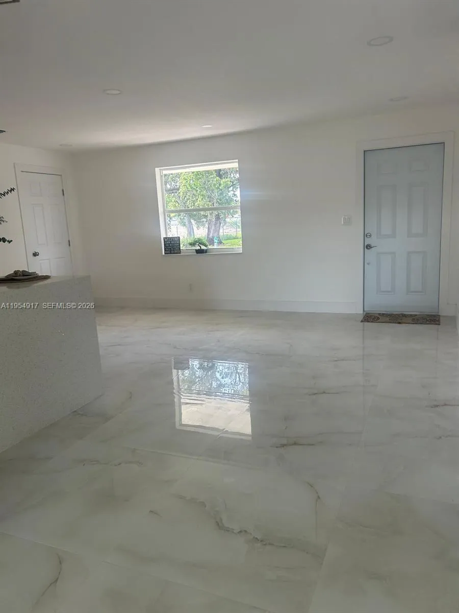 6271 Farragut St, Hollywood, Florida 33024, Hollywood, Florida 33024, 3 Bedrooms Bedrooms, ,2 BathroomsBathrooms,Residential,For Sale,6271 Farragut St, Hollywood, Florida 33024,A11954917