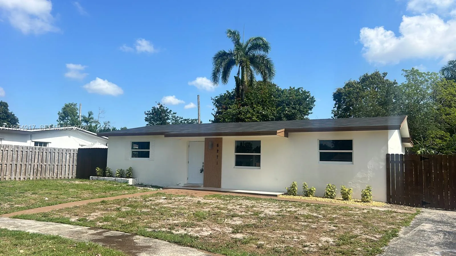 6271 Farragut St, Hollywood, Florida 33024, Hollywood, Florida 33024, 3 Bedrooms Bedrooms, ,2 BathroomsBathrooms,Residential,For Sale,6271 Farragut St, Hollywood, Florida 33024,A11954917