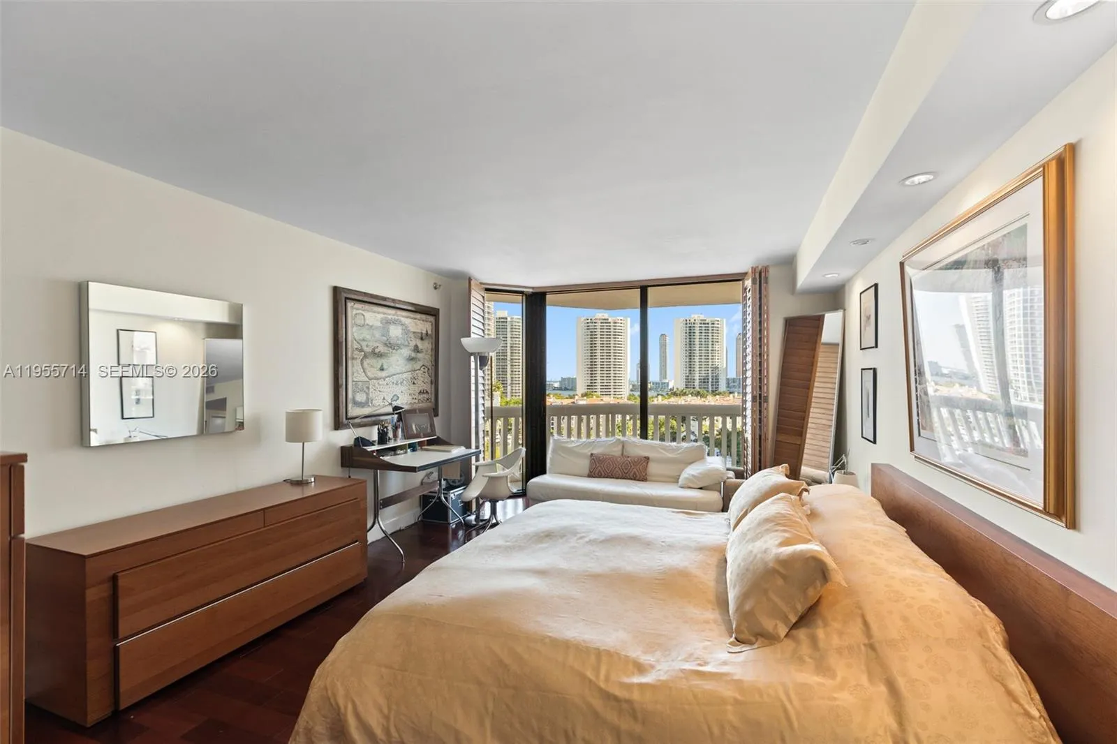 1000 W Island Blvd 1209, Aventura, Florida 33160, Aventura, Florida 33160, 3 Bedrooms Bedrooms, ,2 BathroomsBathrooms,Residential,For Sale,1000 W Island Blvd 1209, Aventura, Florida 33160,A11955714