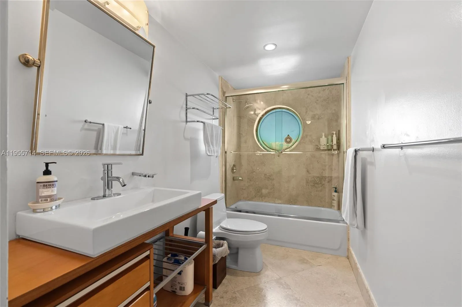 1000 W Island Blvd 1209, Aventura, Florida 33160, Aventura, Florida 33160, 3 Bedrooms Bedrooms, ,2 BathroomsBathrooms,Residential,For Sale,1000 W Island Blvd 1209, Aventura, Florida 33160,A11955714