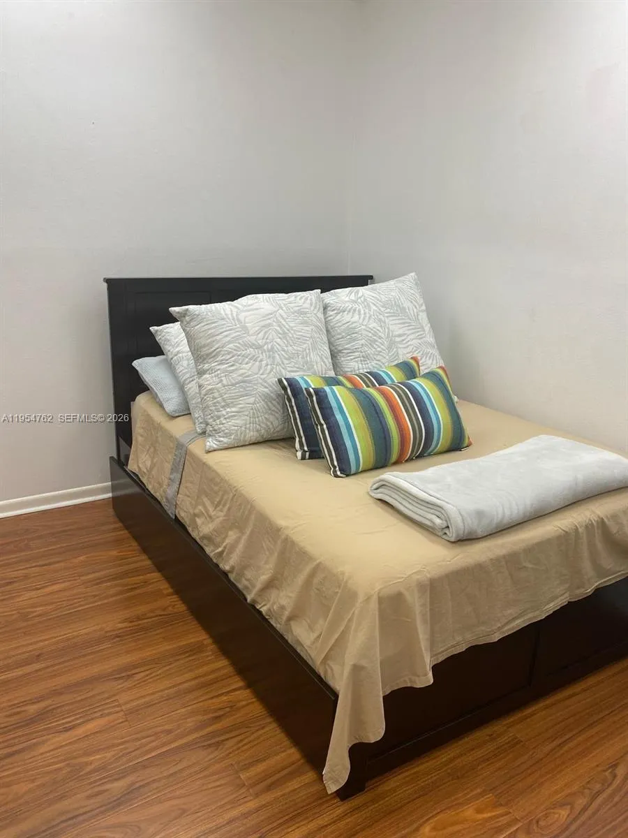 16750 Ne 10th Ave 214, North Miami Beach, Florida, North Miami Beach, Florida 33162, 2 Bedrooms Bedrooms, ,2 BathroomsBathrooms,Residential,For Sale,16750 Ne 10th Ave 214, North Miami Beach, Florida ,A11954762