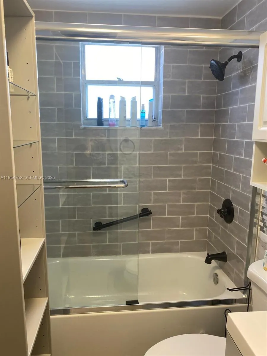 16750 Ne 10th Ave 214, North Miami Beach, Florida, North Miami Beach, Florida 33162, 2 Bedrooms Bedrooms, ,2 BathroomsBathrooms,Residential,For Sale,16750 Ne 10th Ave 214, North Miami Beach, Florida ,A11954762