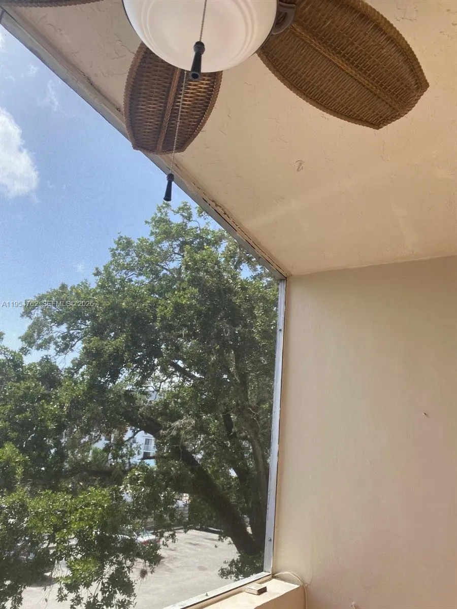 16750 Ne 10th Ave 214, North Miami Beach, Florida, North Miami Beach, Florida 33162, 2 Bedrooms Bedrooms, ,2 BathroomsBathrooms,Residential,For Sale,16750 Ne 10th Ave 214, North Miami Beach, Florida ,A11954762