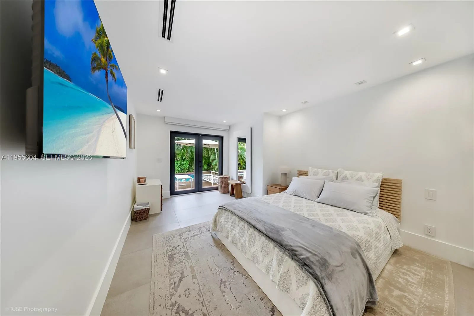 2815 Regatta Ave, Miami Beach, Florida 33140, Miami Beach, Florida 33140, 3 Bedrooms Bedrooms, ,4 BathroomsBathrooms,Residential,For Sale,2815 Regatta Ave, Miami Beach, Florida 33140,A11955604