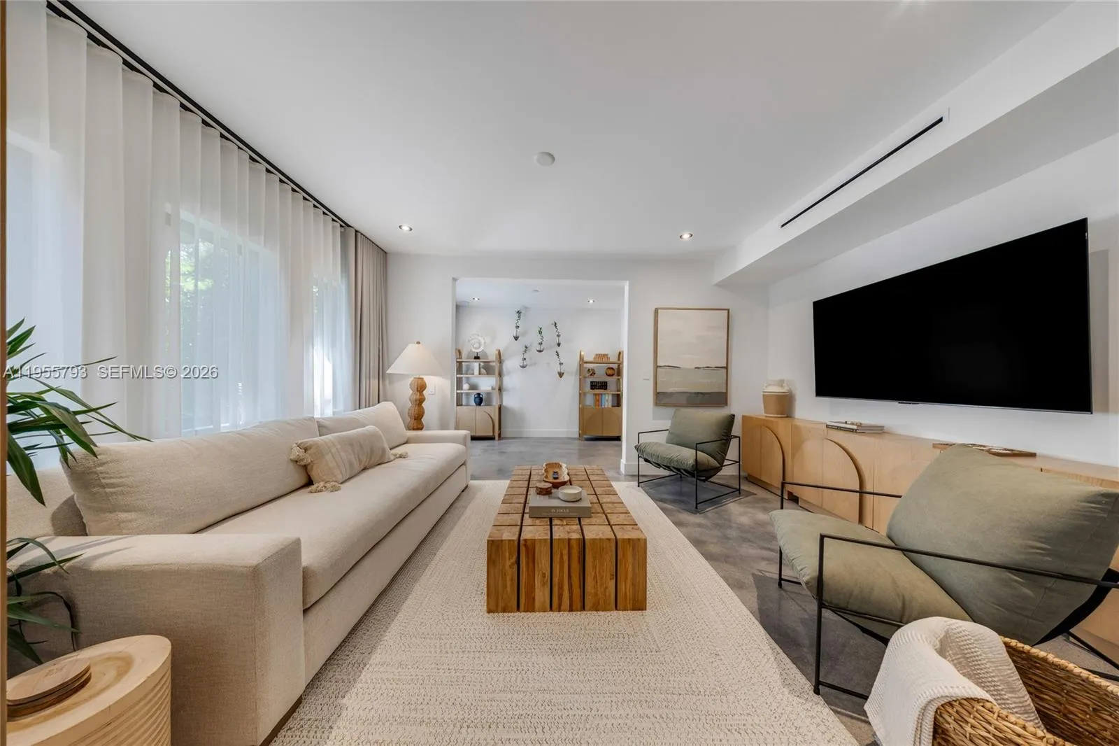 1000 Nw 9th Ct, Miami, Florida 33136, Miami, Florida 33136, 4 Bedrooms Bedrooms, ,5 BathroomsBathrooms,Residential,For Sale,1000 Nw 9th Ct, Miami, Florida 33136,A11955793