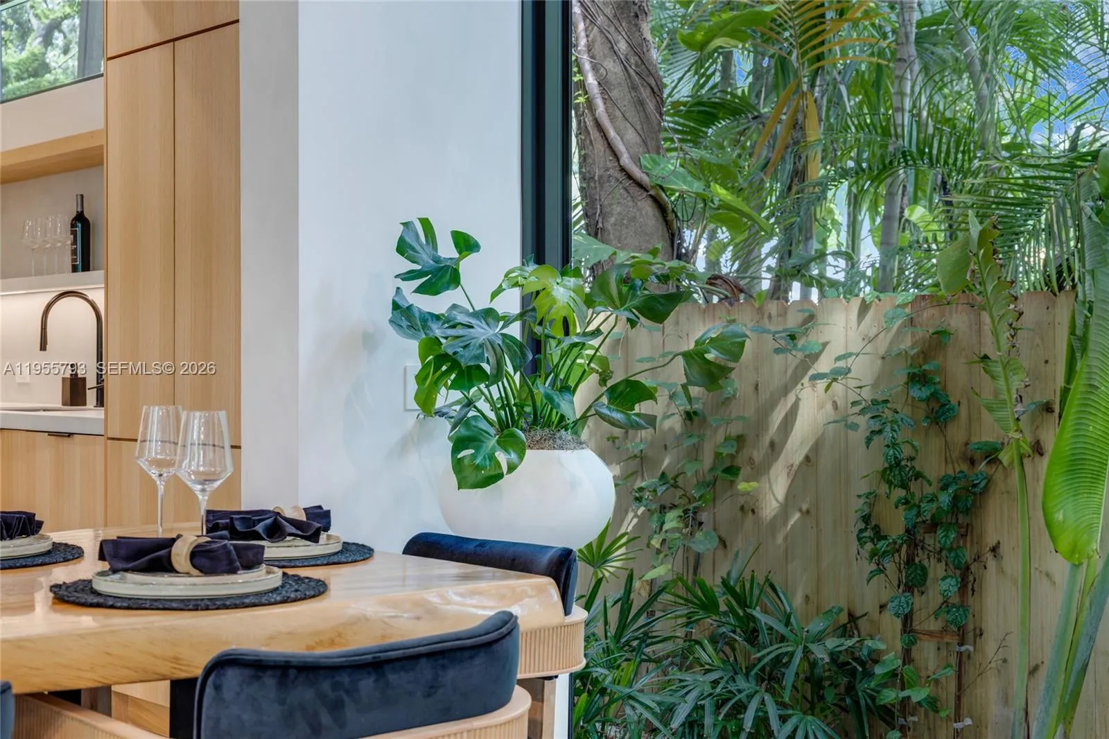 1000 Nw 9th Ct, Miami, Florida 33136, Miami, Florida 33136, 4 Bedrooms Bedrooms, ,5 BathroomsBathrooms,Residential,For Sale,1000 Nw 9th Ct, Miami, Florida 33136,A11955793