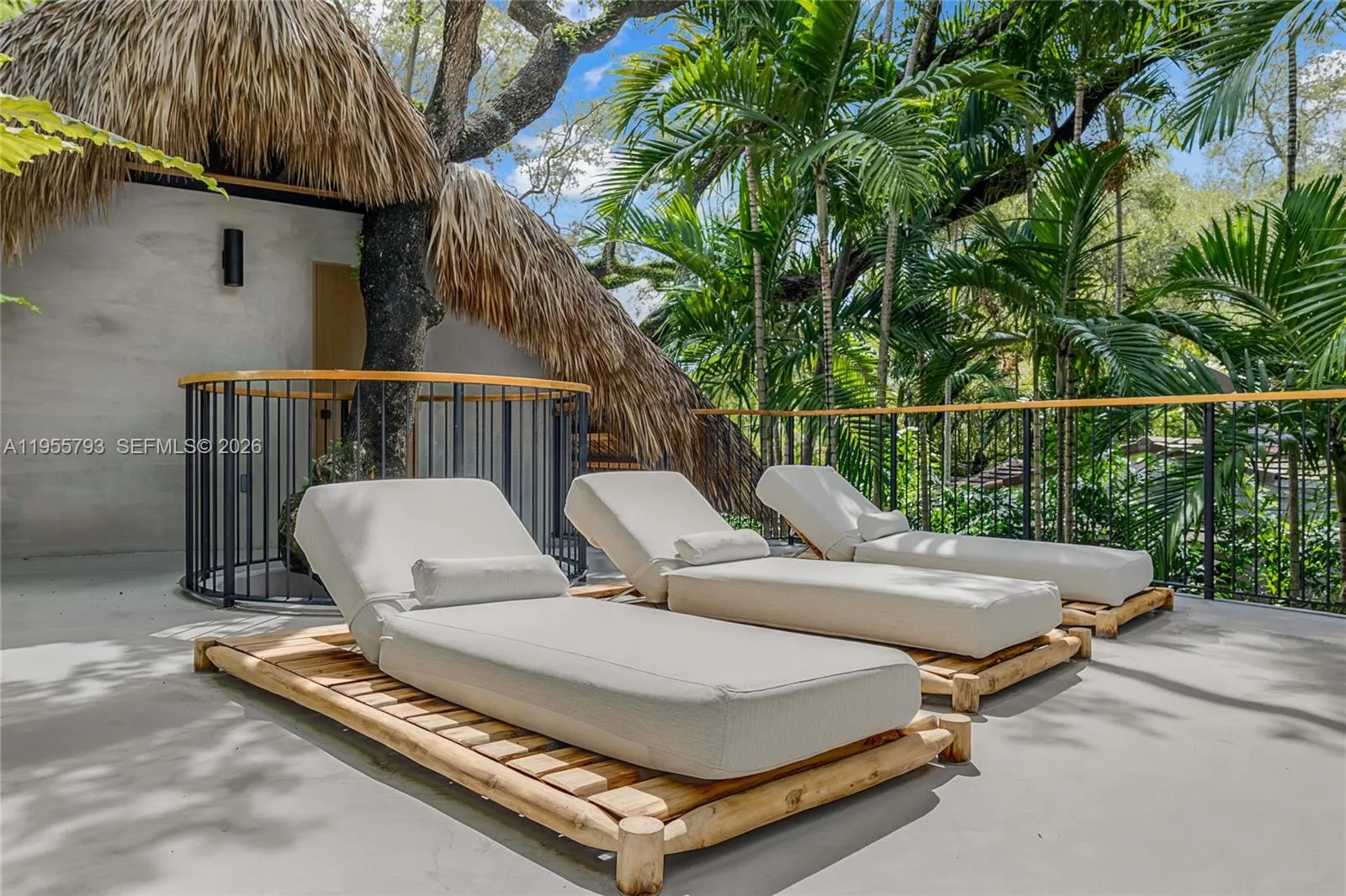 1000 Nw 9th Ct, Miami, Florida 33136, Miami, Florida 33136, 4 Bedrooms Bedrooms, ,5 BathroomsBathrooms,Residential,For Sale,1000 Nw 9th Ct, Miami, Florida 33136,A11955793