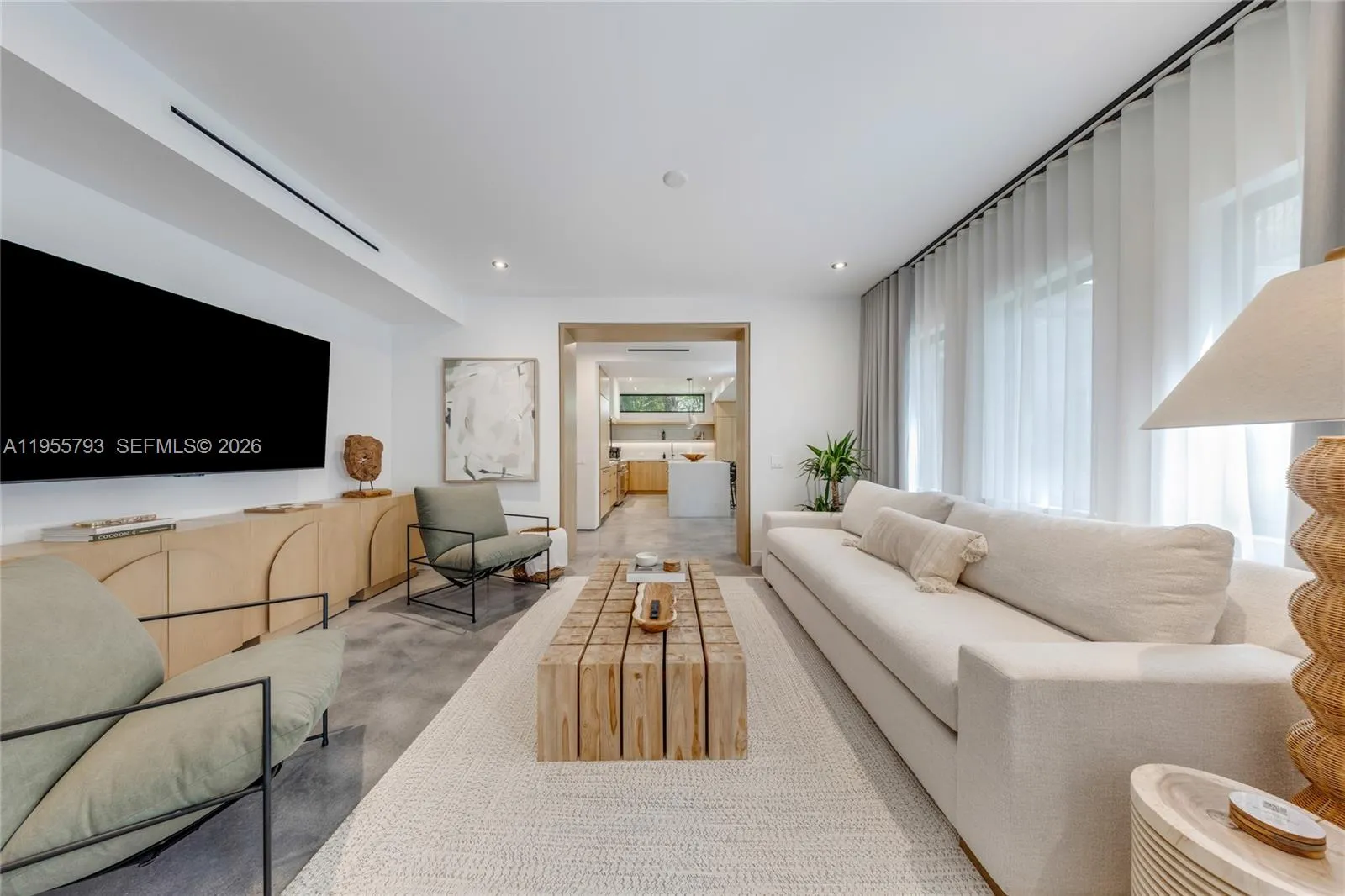 1000 Nw 9th Ct, Miami, Florida 33136, Miami, Florida 33136, 4 Bedrooms Bedrooms, ,5 BathroomsBathrooms,Residential,For Sale,1000 Nw 9th Ct, Miami, Florida 33136,A11955793