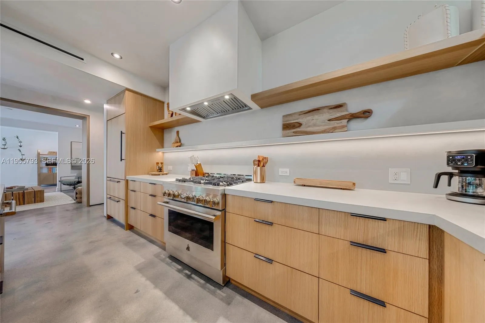 1000 Nw 9th Ct, Miami, Florida 33136, Miami, Florida 33136, 4 Bedrooms Bedrooms, ,5 BathroomsBathrooms,Residential,For Sale,1000 Nw 9th Ct, Miami, Florida 33136,A11955793