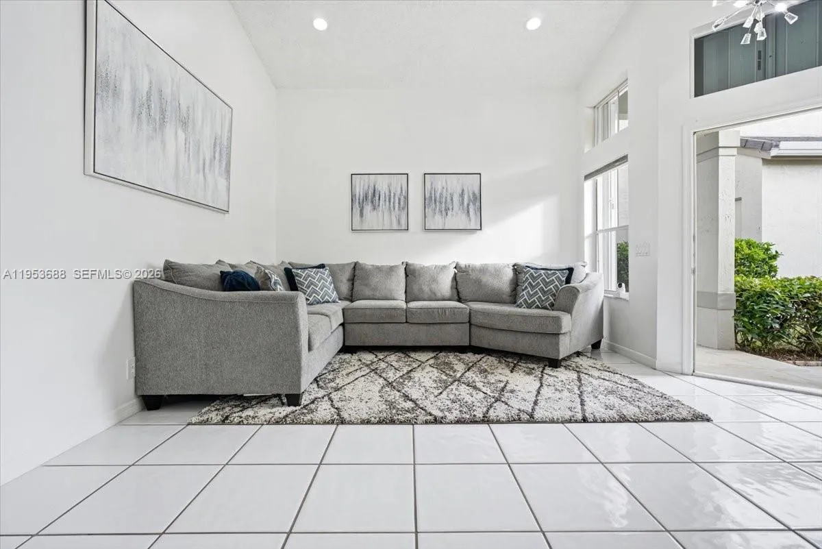 628 Stanton Dr, Weston, Florida 33326, Weston, Florida 33326, 3 Bedrooms Bedrooms, ,2 BathroomsBathrooms,Residential,For Sale,628 Stanton Dr, Weston, Florida 33326,A11953688