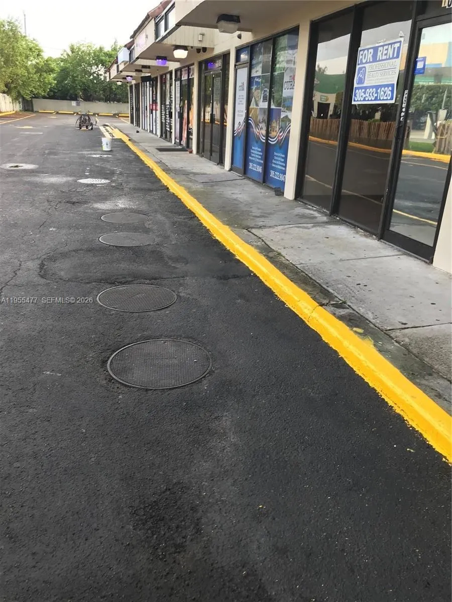10509 Sw 40th St 10509, Miami, Florida 33165, Miami, Florida 33165, ,Commercial Lease,For Rent,10509 Sw 40th St 10509, Miami, Florida 33165,A11955477