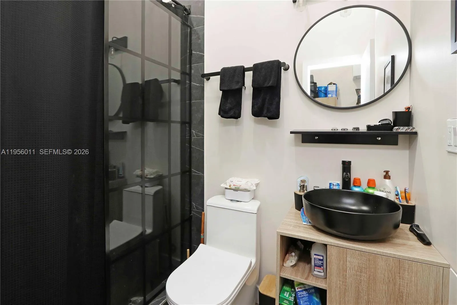 1345 Sw 17th St, Miami, Florida 33145, Miami, Florida 33145, 2 Bedrooms Bedrooms, ,1 BathroomBathrooms,Residential,For Sale,1345 Sw 17th St, Miami, Florida 33145,A11956011