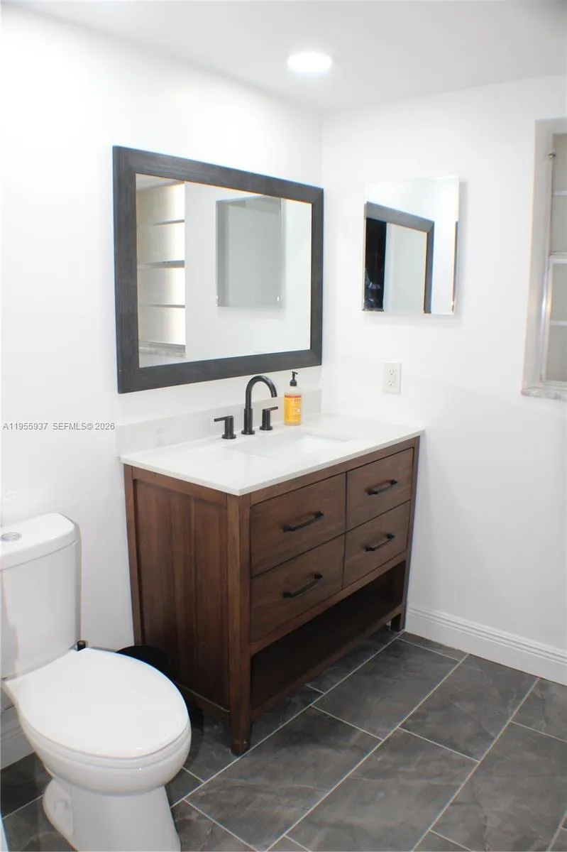 6731 Cypress Rd 205, Plantation, Florida 33317, Plantation, Florida 33317, 1 Bedroom Bedrooms, ,1 BathroomBathrooms,Residential,For Sale,6731 Cypress Rd 205, Plantation, Florida 33317,A11955937