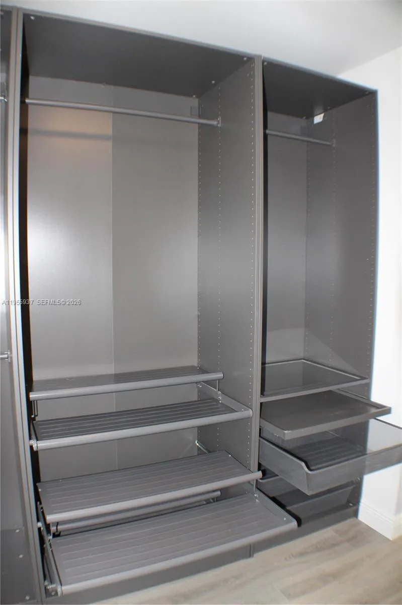 organizer with pullouts