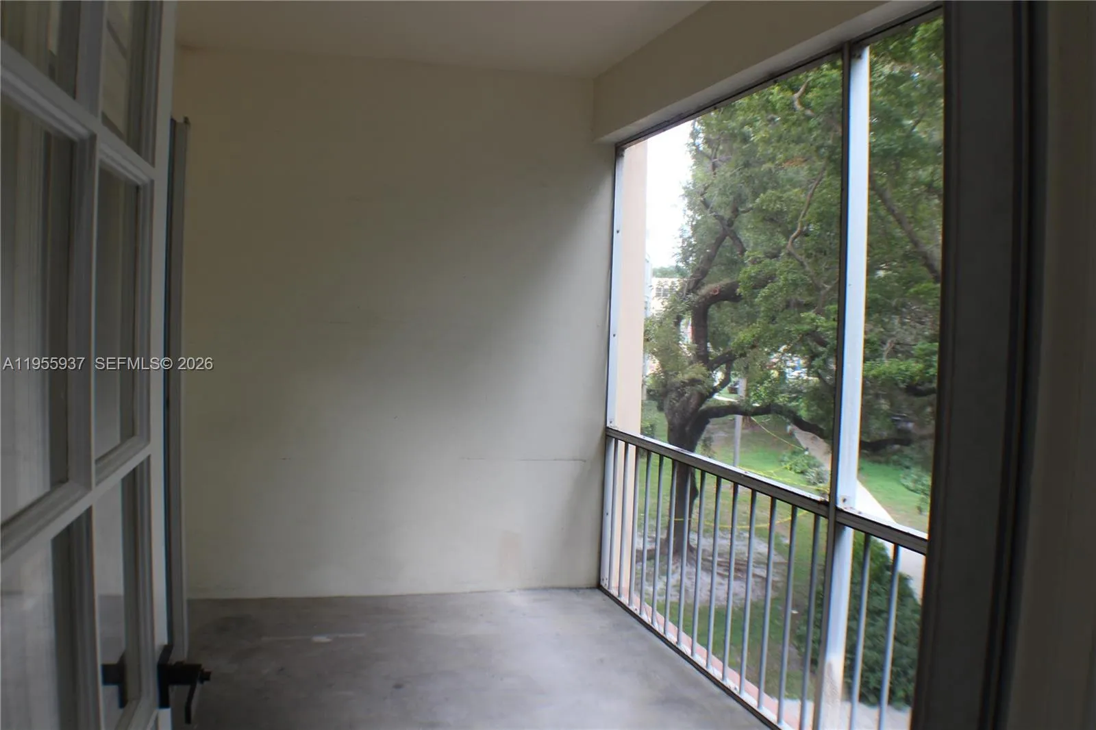 6731 Cypress Rd 205, Plantation, Florida 33317, Plantation, Florida 33317, 1 Bedroom Bedrooms, ,1 BathroomBathrooms,Residential,For Sale,6731 Cypress Rd 205, Plantation, Florida 33317,A11955937