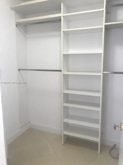 Miami Beach, Florida 33140, 1 Bedroom Bedrooms, ,2 BathroomsBathrooms,Residential,For Sale,A11956044