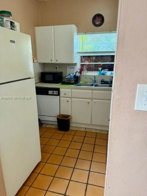 3460 Sw 24th Ter, Miami, Florida 33145, Miami, Florida 33145, ,Residential Income,For Sale,3460 Sw 24th Ter, Miami, Florida 33145,A11956078