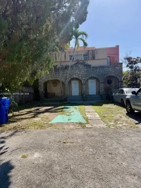 3460 Sw 24th Ter, Miami, Florida 33145, Miami, Florida 33145, ,Residential Income,For Sale,3460 Sw 24th Ter, Miami, Florida 33145,A11956078
