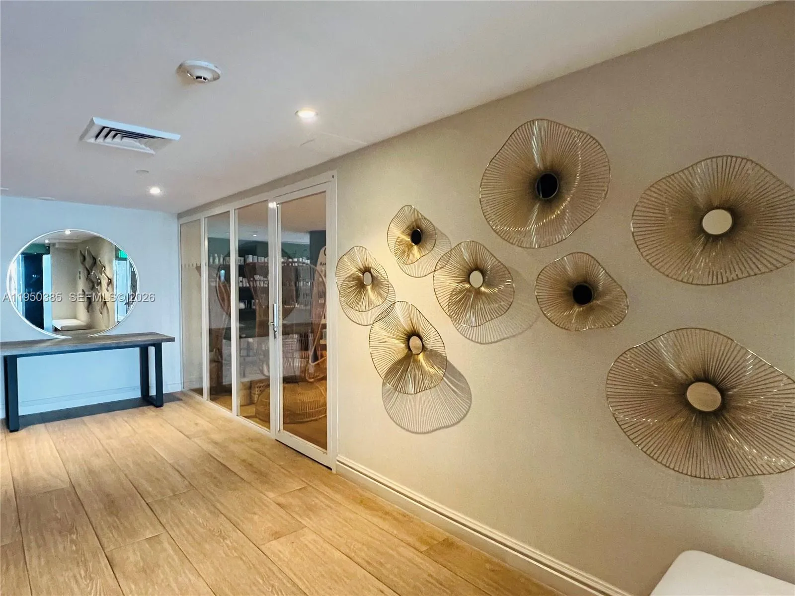 1100 West Ave 910, Miami Beach, Florida 33139, Miami Beach, Florida 33139, 1 Bedroom Bedrooms, ,1 BathroomBathrooms,Residential,For Sale,1100 West Ave 910, Miami Beach, Florida 33139,A11950385