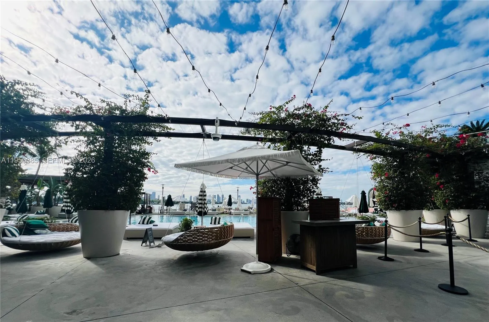 1100 West Ave 910, Miami Beach, Florida 33139, Miami Beach, Florida 33139, 1 Bedroom Bedrooms, ,1 BathroomBathrooms,Residential,For Sale,1100 West Ave 910, Miami Beach, Florida 33139,A11950385