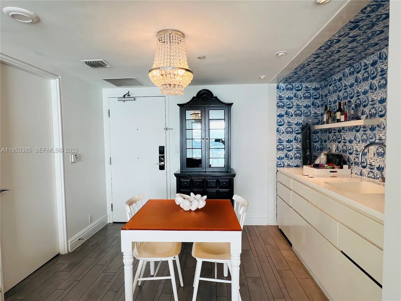 1100 West Ave 910, Miami Beach, Florida 33139, Miami Beach, Florida 33139, 1 Bedroom Bedrooms, ,1 BathroomBathrooms,Residential,For Sale,1100 West Ave 910, Miami Beach, Florida 33139,A11950385