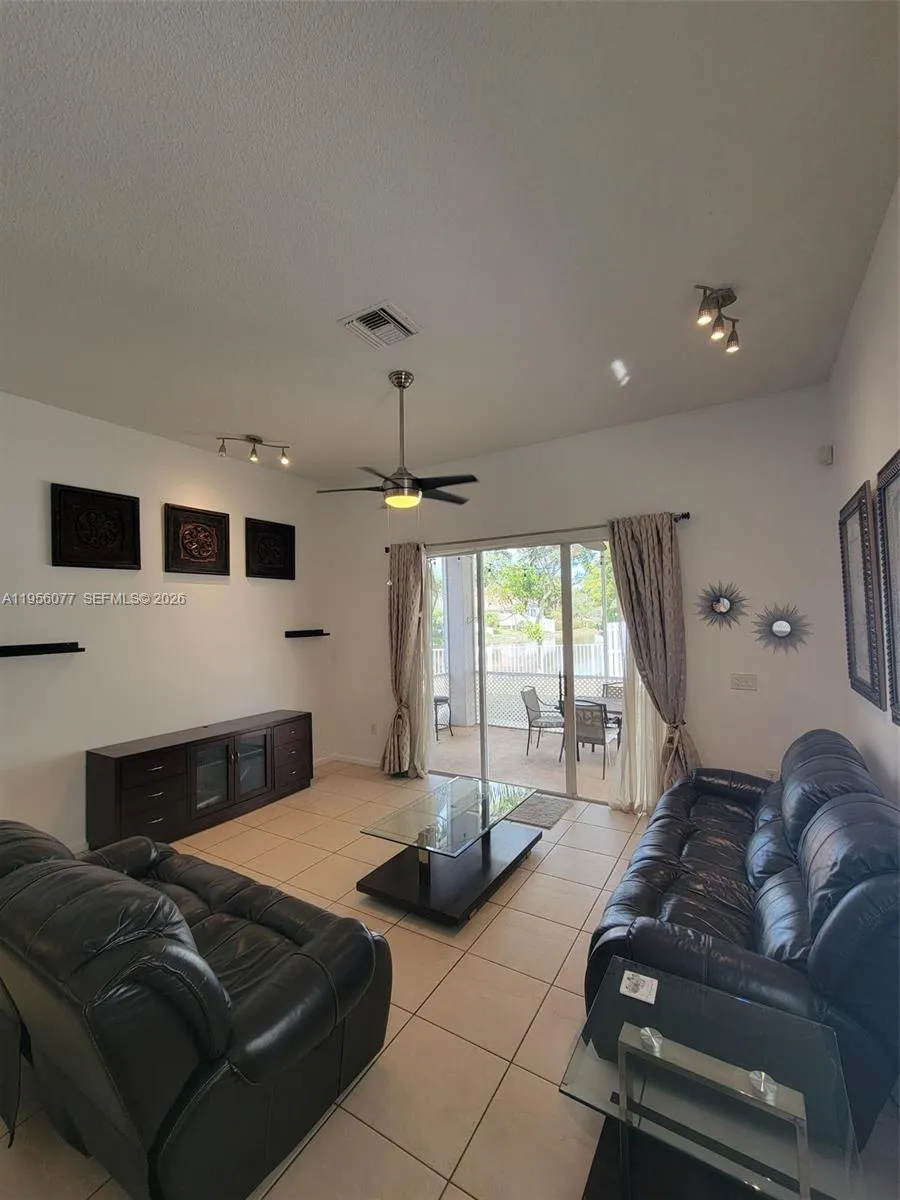 13541 Nw 5th Ct, Plantation, Florida 33325, Plantation, Florida 33325, 3 Bedrooms Bedrooms, ,2 BathroomsBathrooms,Residential Lease,For Rent,13541 Nw 5th Ct, Plantation, Florida 33325,A11956077