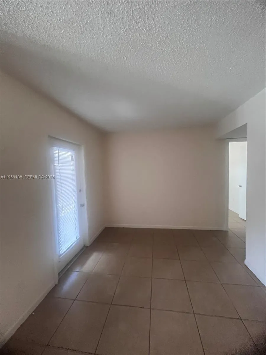 4281 W Mcnab Rd 10, Pompano Beach, Florida 33069, Pompano Beach, Florida 33069, 1 Bedroom Bedrooms, ,1 BathroomBathrooms,Residential Lease,For Rent,4281 W Mcnab Rd 10, Pompano Beach, Florida 33069,A11956108